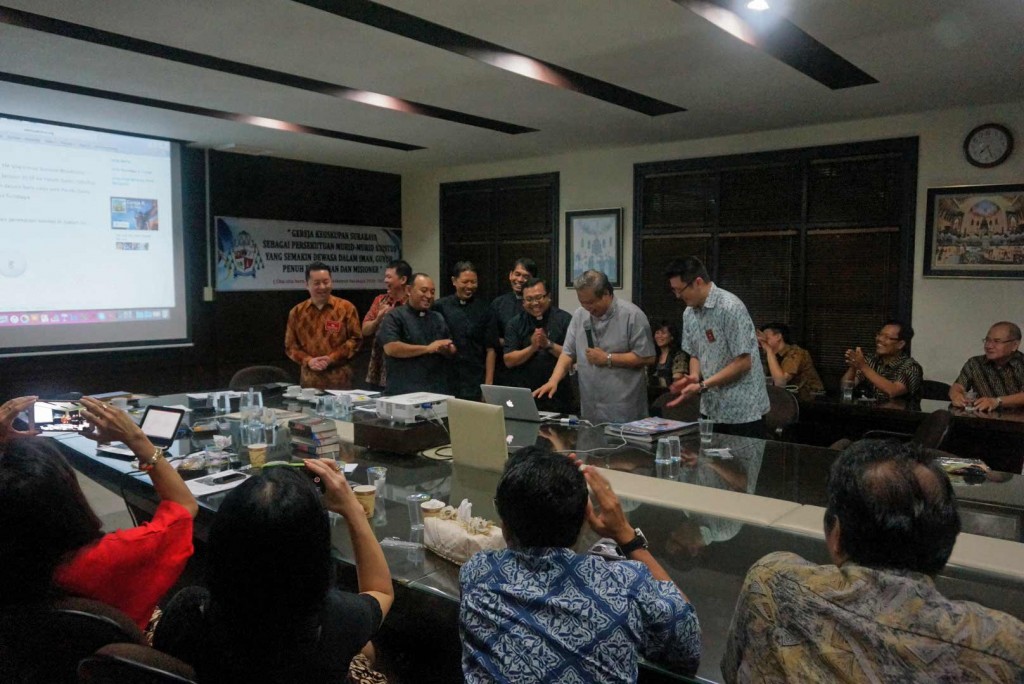 Peluncuran Situs Web Paroki Santo Yakobus yang baru oleh YM Vincentius Sutikno Wisaksono
